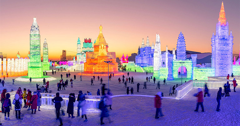 Harbin Ice and Snow World - Et farverigt is Disneyland