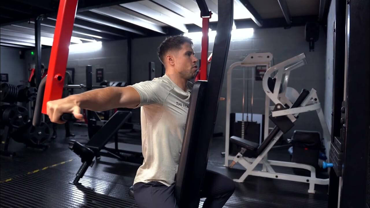 Hvordan man træner med pec -fluemaskinen？