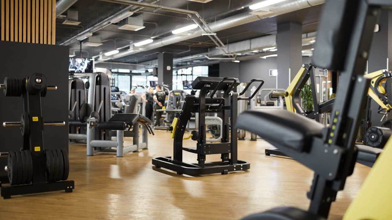 Hvad er de væsentlige forskelle mellem kommercielt og hjemmefitnessudstyr?