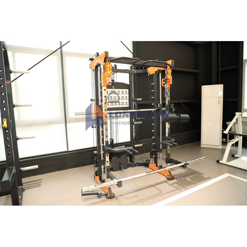 Funktionel træner med Smith Machine